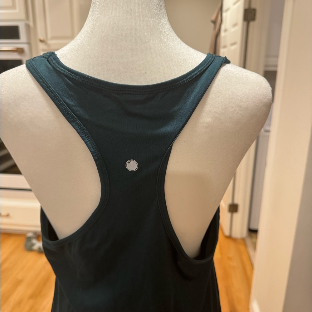 Yogalicious Dark Green Razor Back Workout Top - Picture 8 of 9